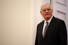 Келлог отреагировал на слова Медведева о третьей мировой войне